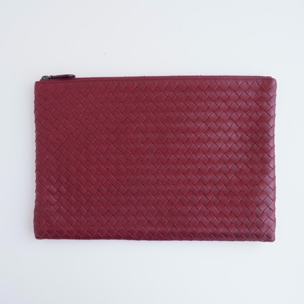 Authentic Prowned Bottega Veneta Burgundy Leather Woven Pouch